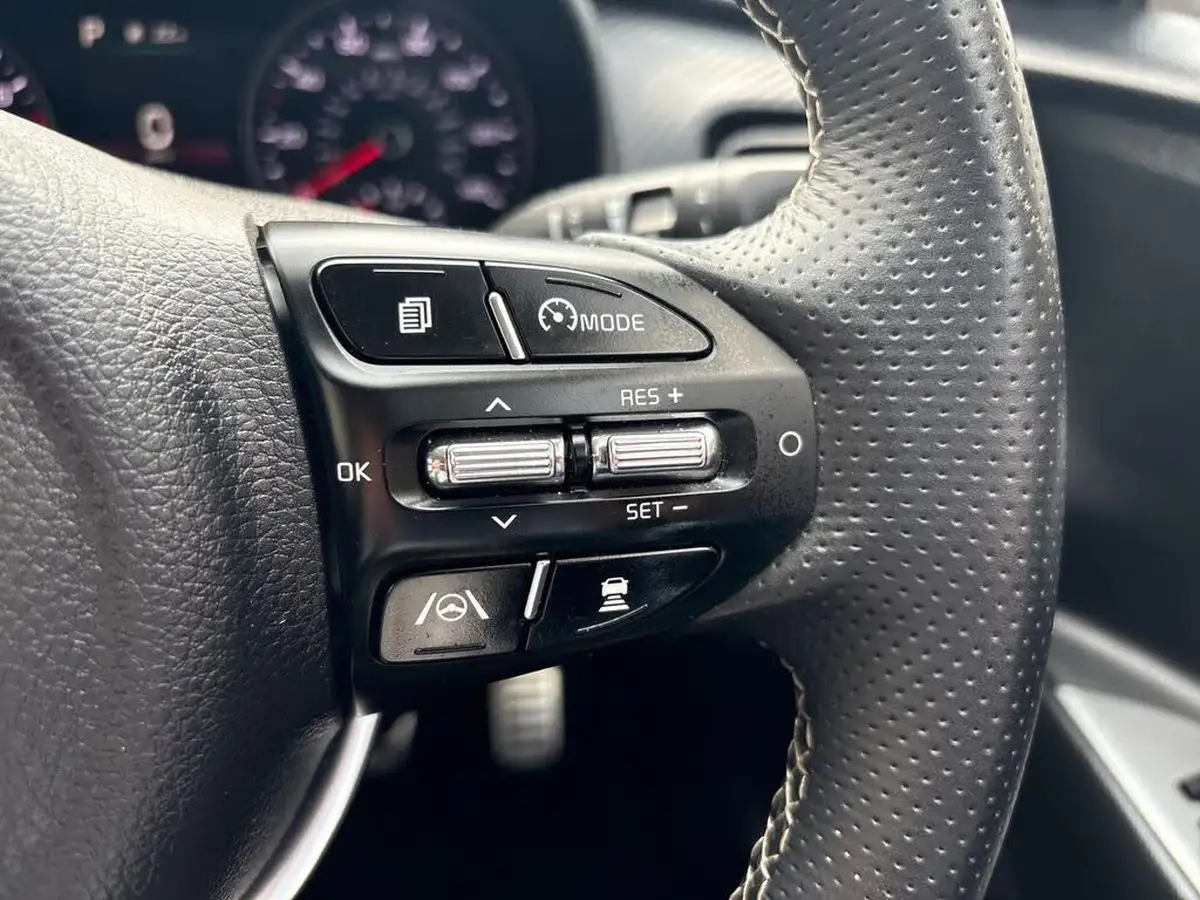 2024-kia-stonic-10-t-gdi-gt-line-s-98bhp-dct-big-23