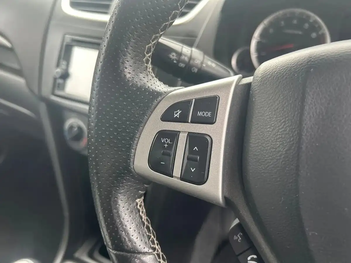 2016-suzuki-swift-12-sz-l-5d-big-18