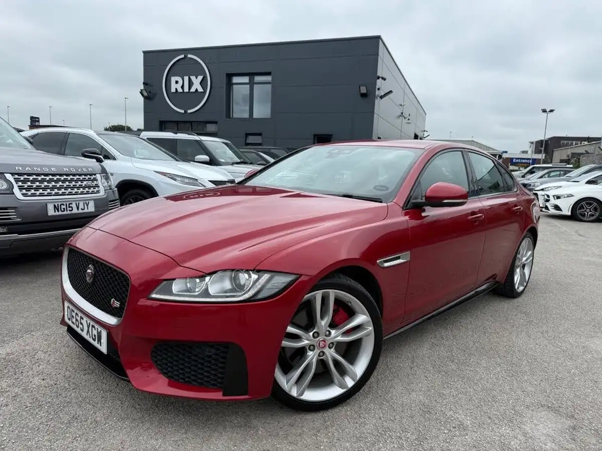 2016-jaguar-xf-30td-s-big-1