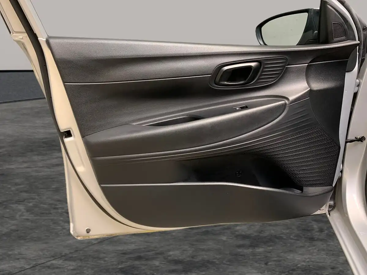 2021-hyundai-i20-10-t-gdi-se-connect-eclutch-imt-big-32