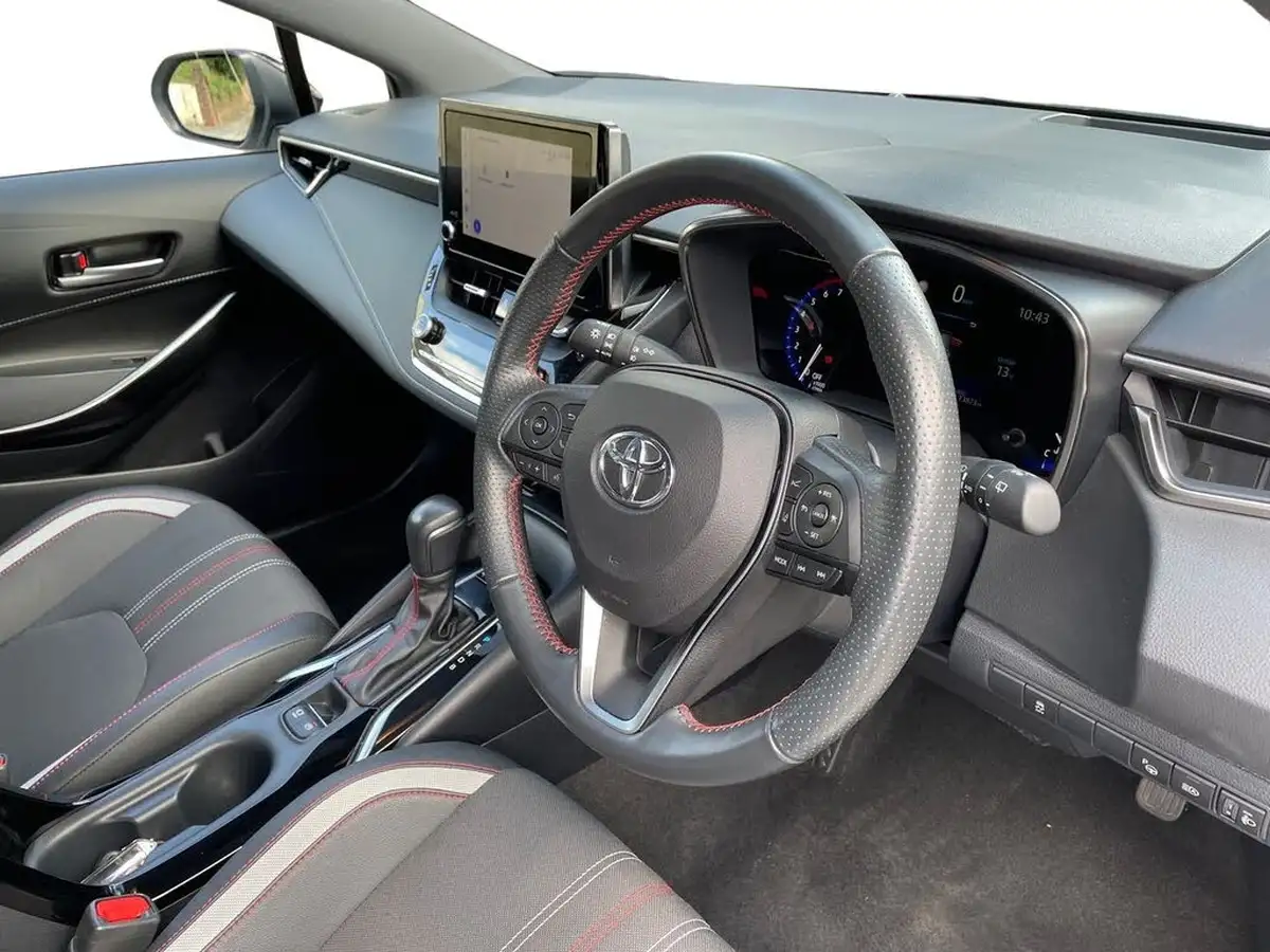 2023-toyota-corolla-18-vvt-i-gr-sport-138bhp-touring-sports-big-14
