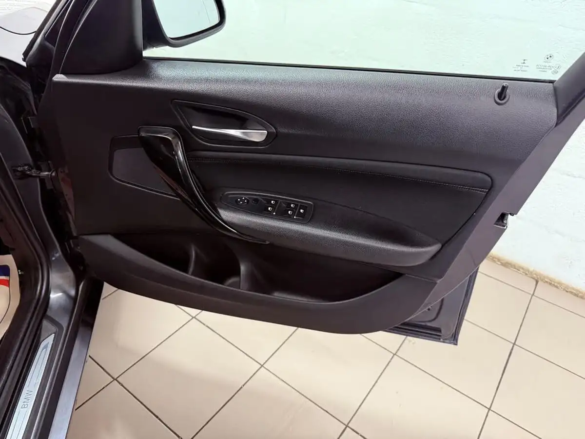2018-bmw-1-series-15-118i-se-5d-big-24