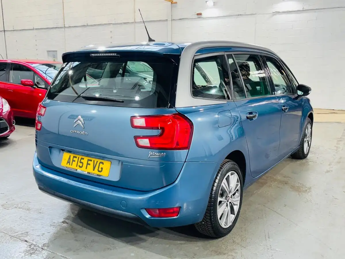 2015-citroen-grand-c4-picasso-16e-hdi-exclusive-etg6-big-4