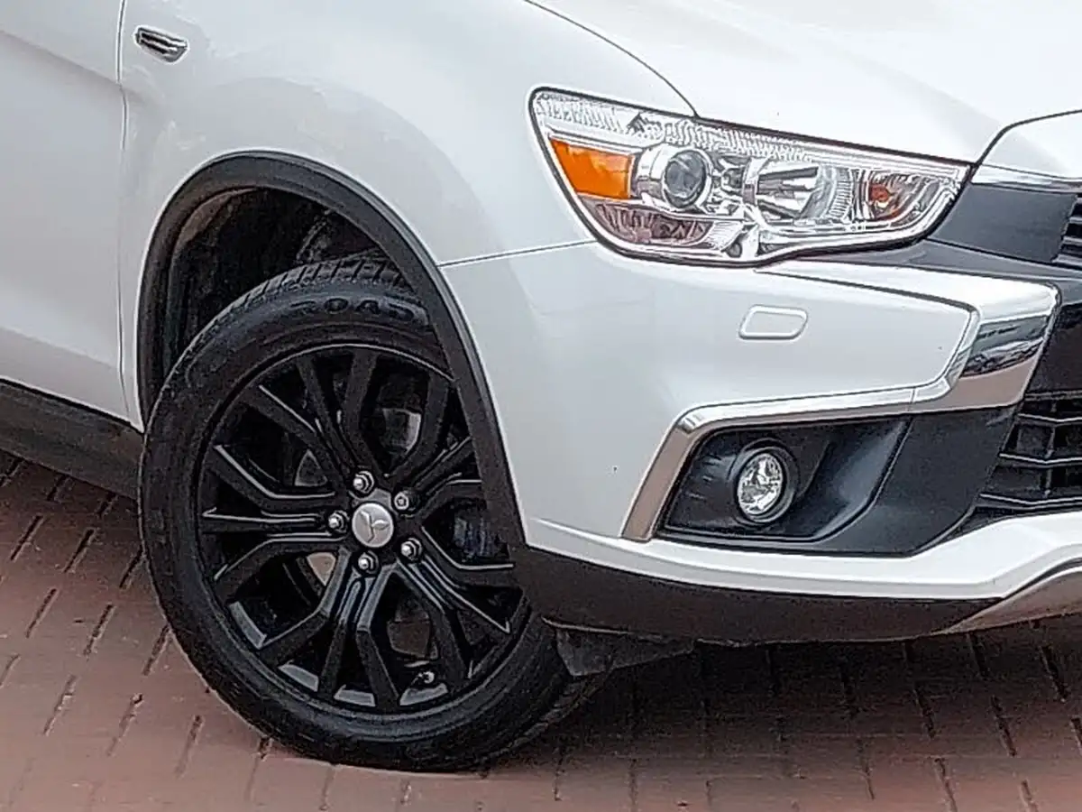 2017-mitsubishi-asx-16d-4-big-8