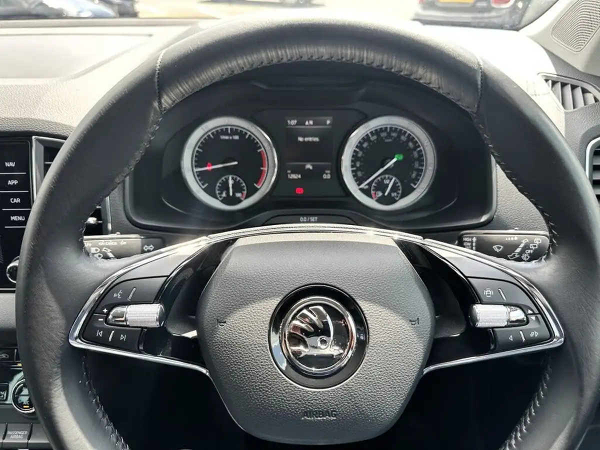 2020-skoda-karoq-15-tsi-se-l-dsg-big-20