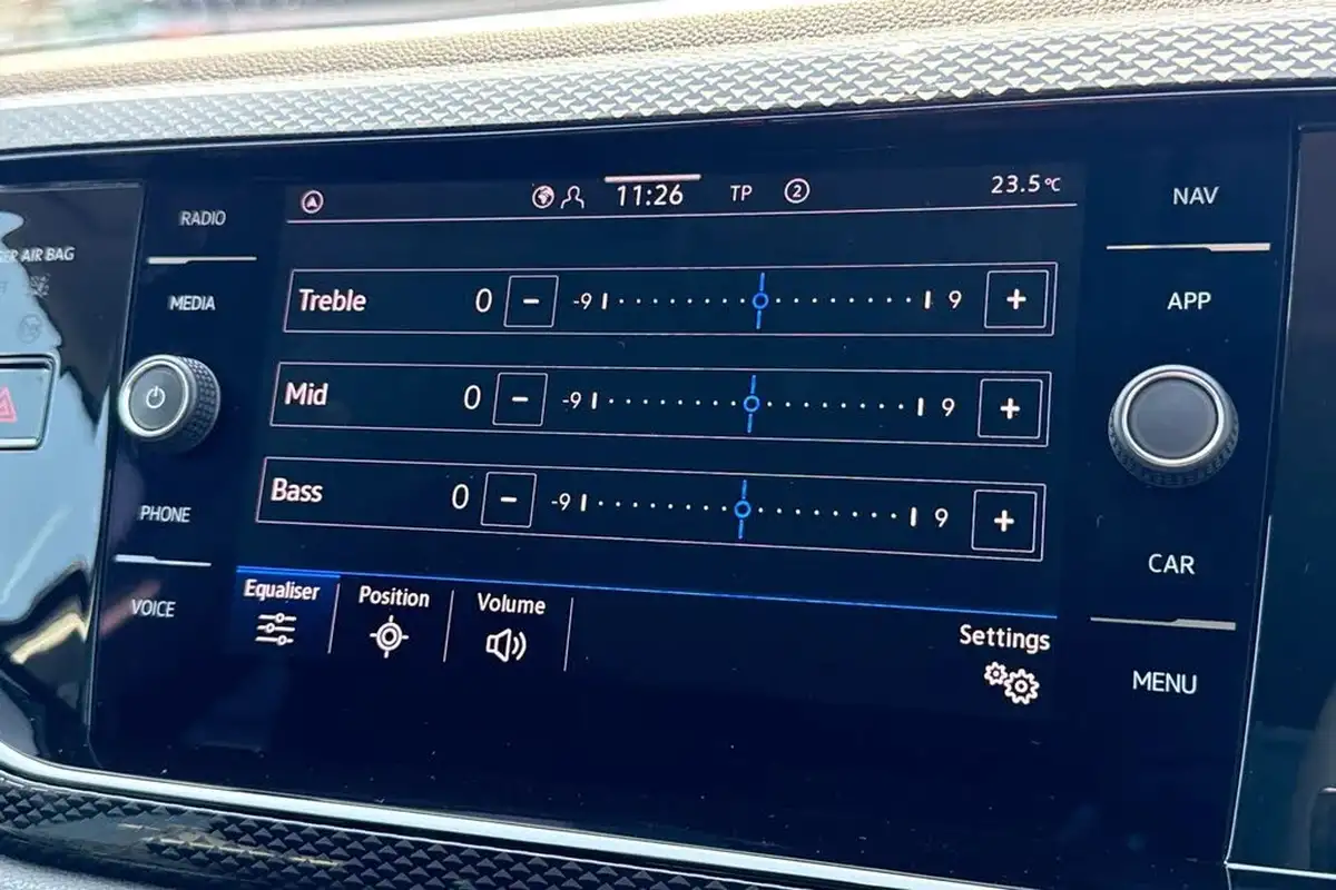 2023-volkswagen-polo-10-tsi-life-big-52
