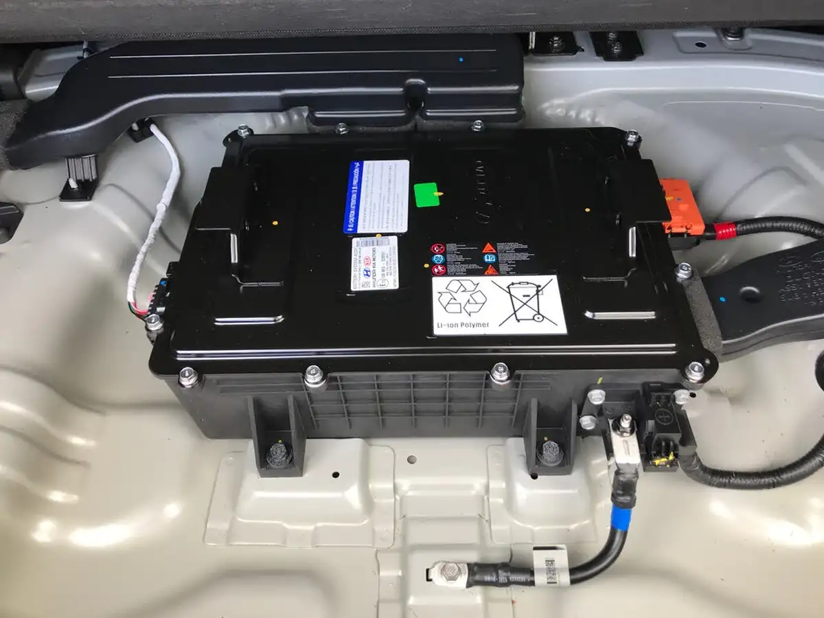 2022-hyundai-kona-10-t-gdi-se-connect-big-12