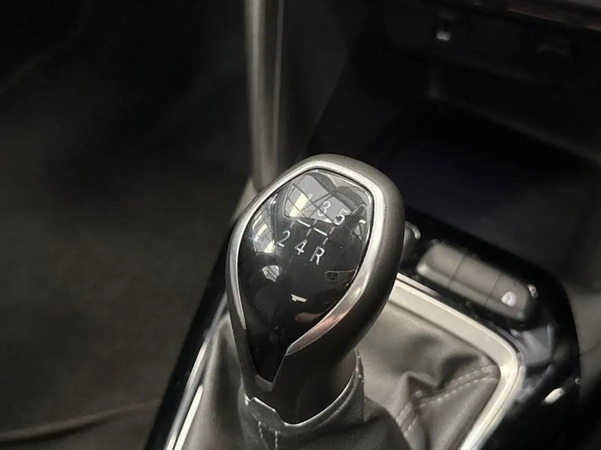 2021-vauxhall-corsa-12i-se-edition-big-21