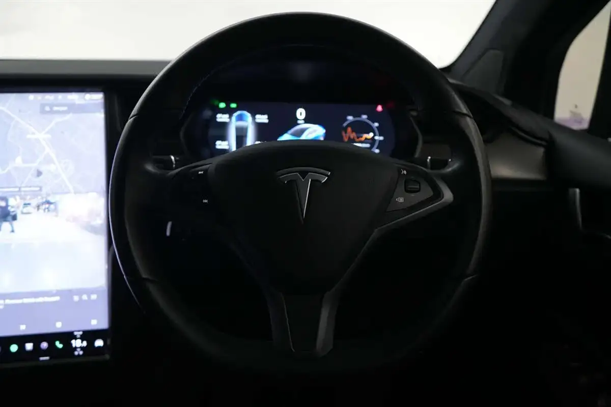 2018-tesla-model-x-e-75d-big-42