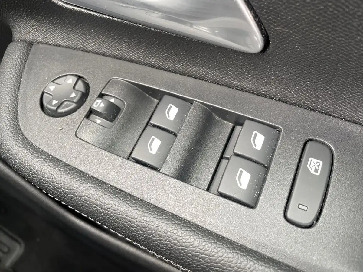 2022-vauxhall-mokka-12-sri-premium-130ps-big-28