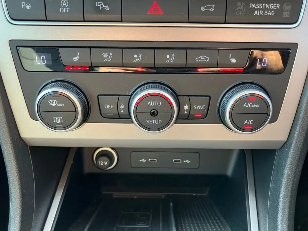 2021-seat-ateca-15-tsi-evo-xperience-lux-dsg-big-13