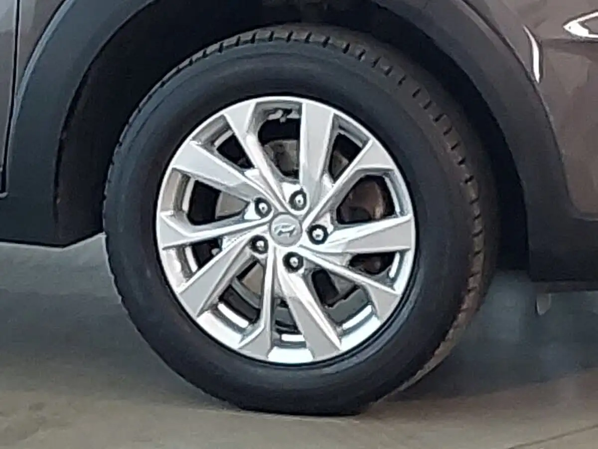 2019-hyundai-tucson-16-gdi-se-nav-big-8