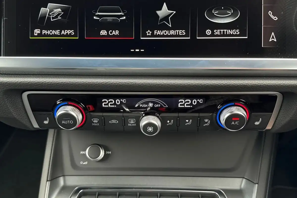 2025-audi-q3-15-35-tfsi-black-edition-station-wagon-s-tronic-big-20