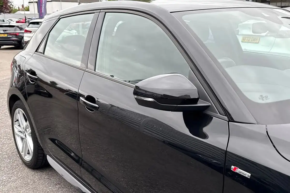 2020-audi-a1-10-30-tfsi-s-line-116ps-tronic-big-39
