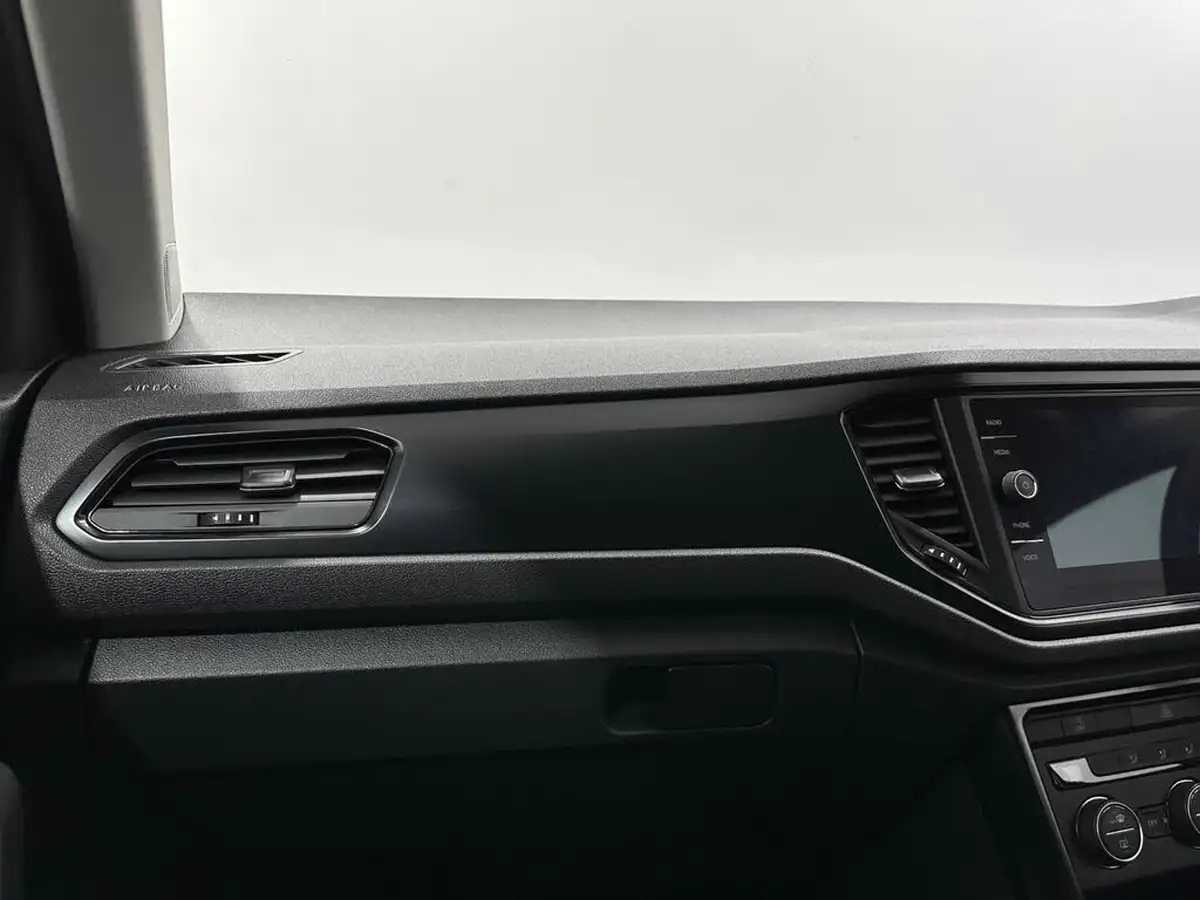 2021-volkswagen-t-roc-20tdi-s-big-20