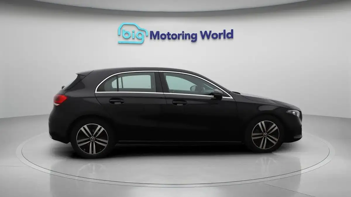 2022-mercedes-benz-a-class-20d-a180d-sport-hatchback-5d-8g-dct-big-8