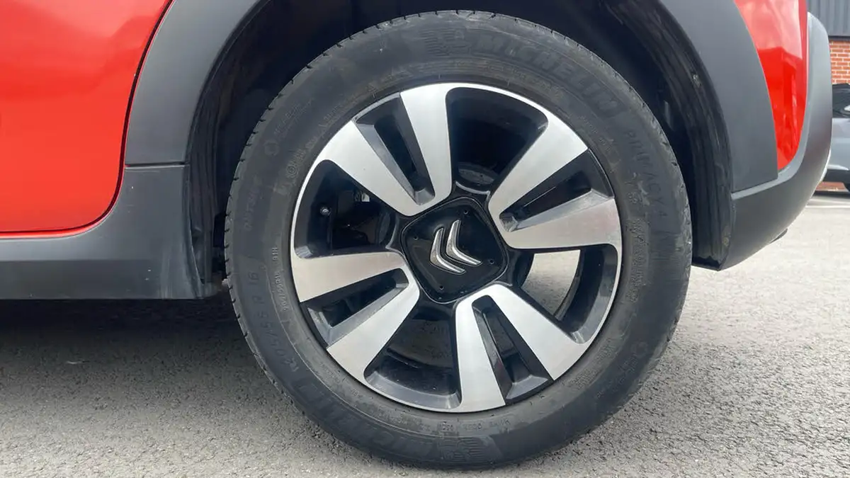 2020-citroen-c3-12-puretech-flair-plus-83ps-big-17