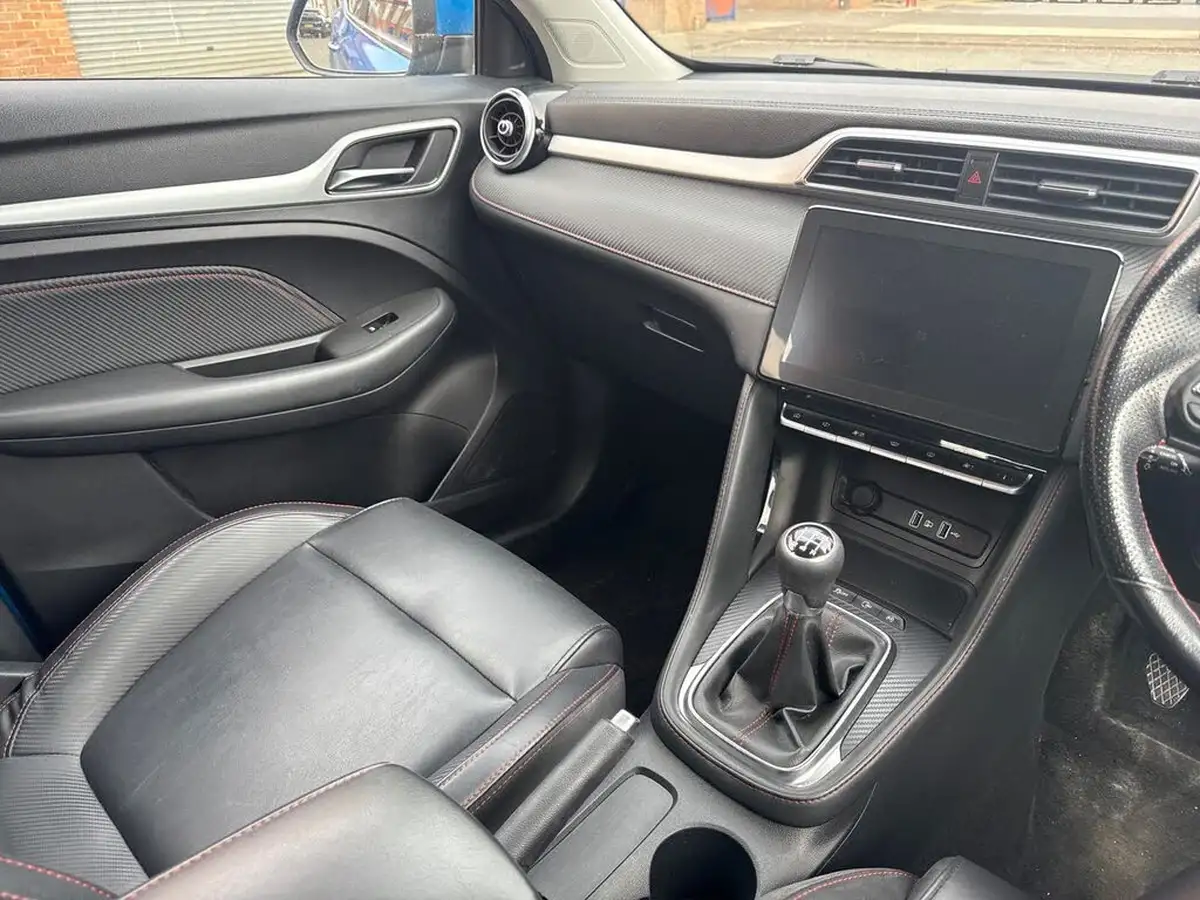2021-mg-zs-suv-15-vti-tech-exclusive-big-14