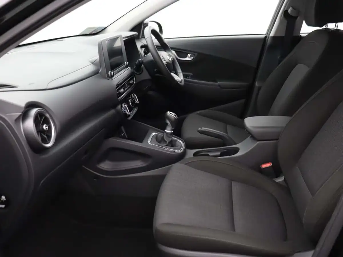 2022-hyundai-kona-10-t-gdi-se-connect-big-29