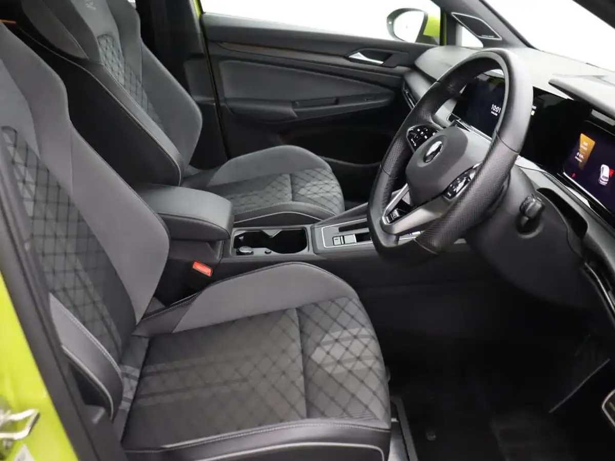 2021-volkswagen-golf-15-etsi-r-line-150ps-hatchback-big-20