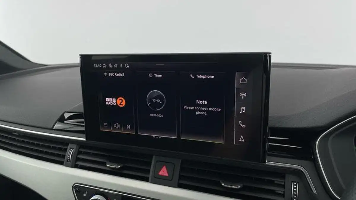 2022-audi-a4-20-40-tfsi-s-line-big-15
