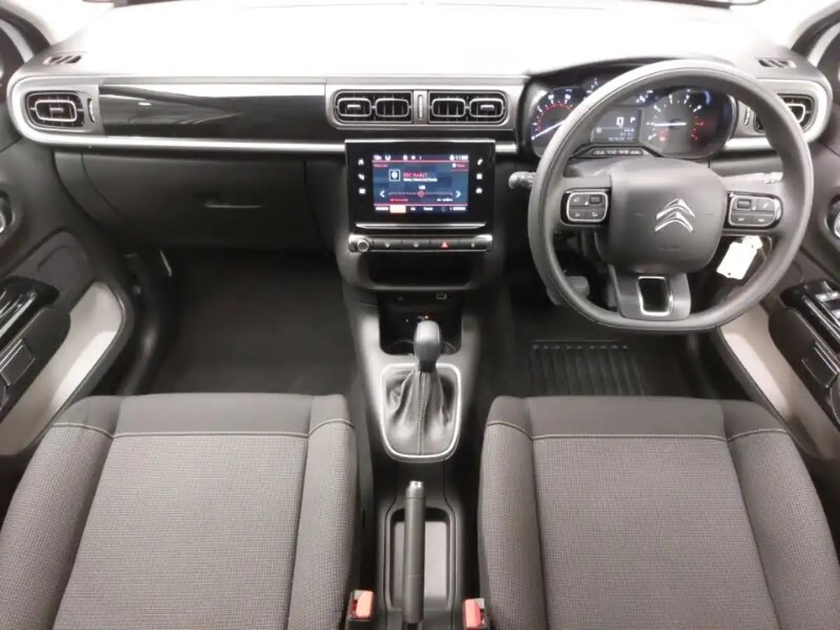 2024-citroen-c3-12-puretech-plus-110ps-eat6-big-2