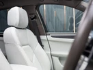 2021-porsche-macan-20-245ps-small-28