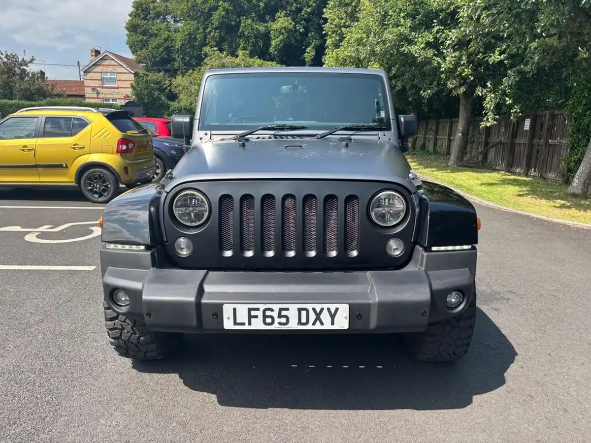 2015-jeep-wrangler-28crd-sahara-5d-big-1