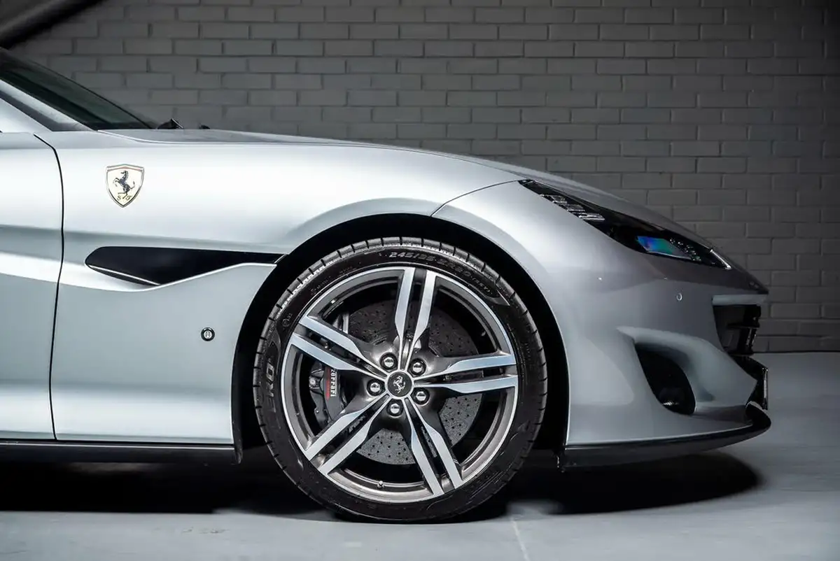 2019-ferrari-portofino-bca-big-22