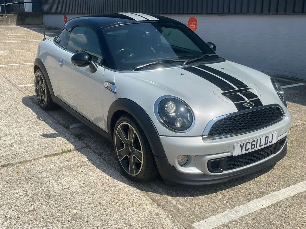 2011-mini-cooper-20td-cooper-sd-avenue-coupe-3d-auto-big-36