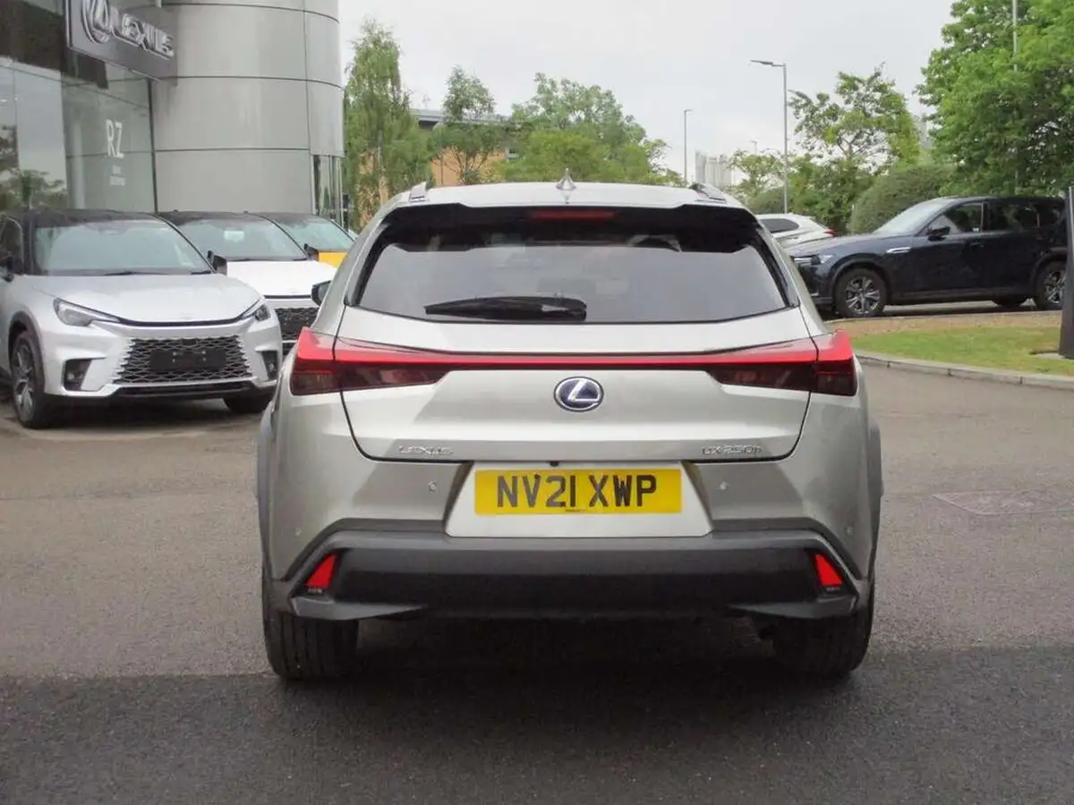2021-lexus-ux-250h-20-ux-184bhp-without-navigation-big-6