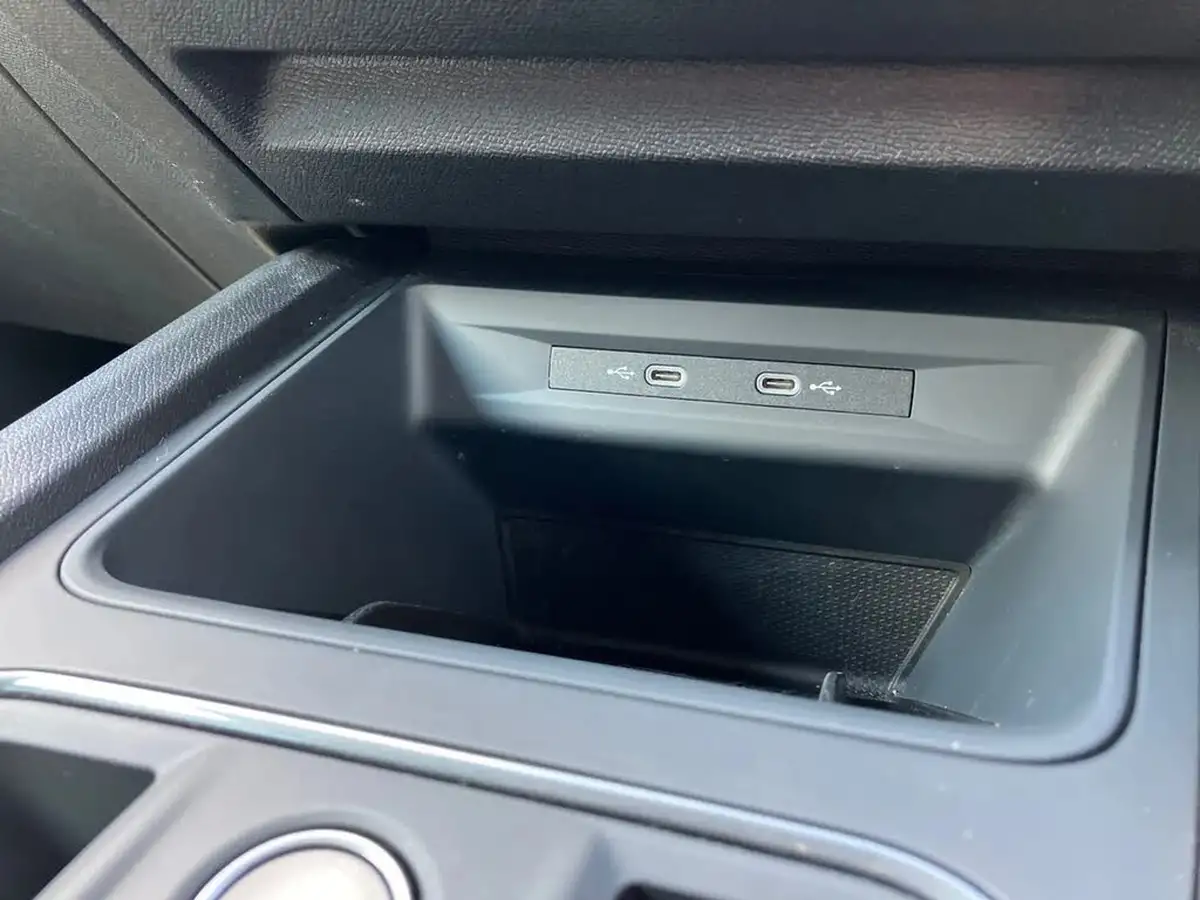 2024-cupra-formentor-14-e-hybrid-v2-big-48