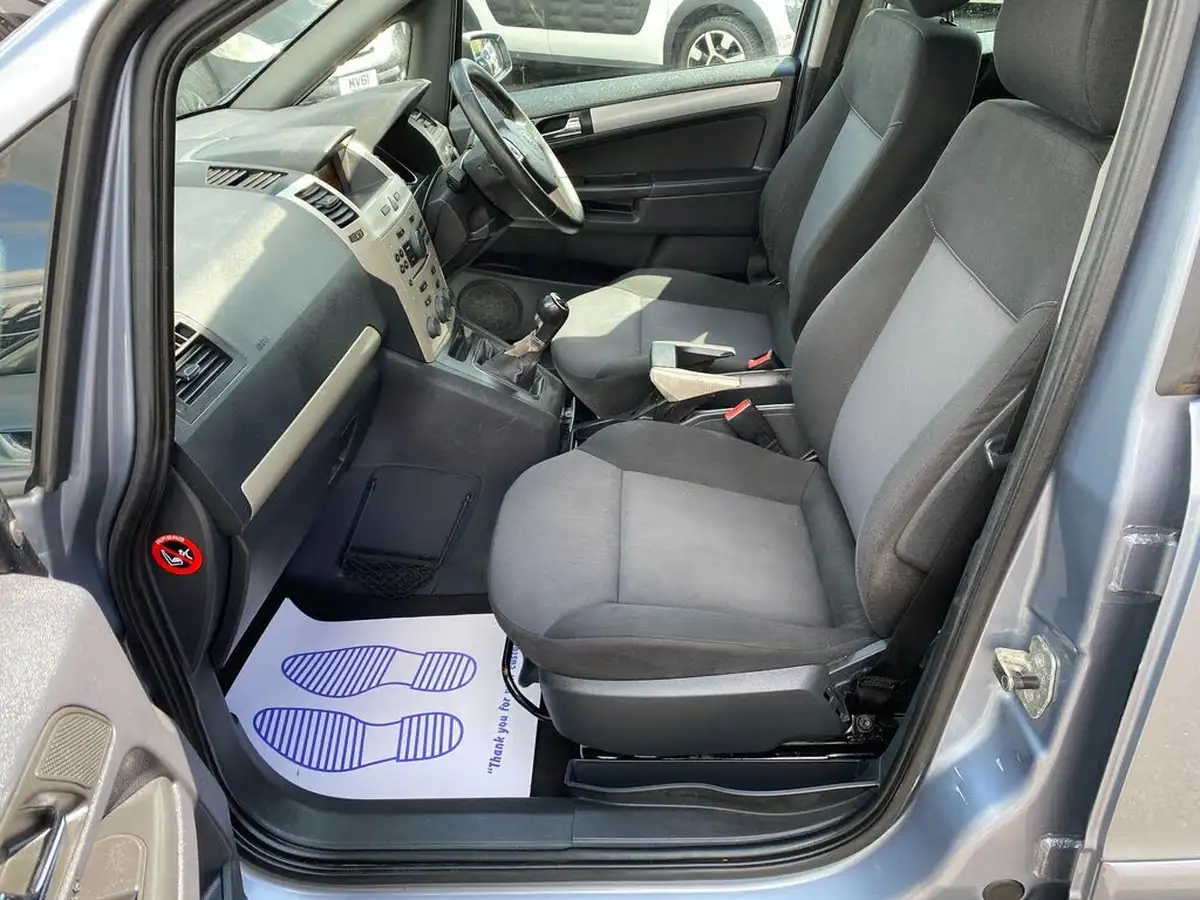 2008-vauxhall-zafira-16-breeze-big-28