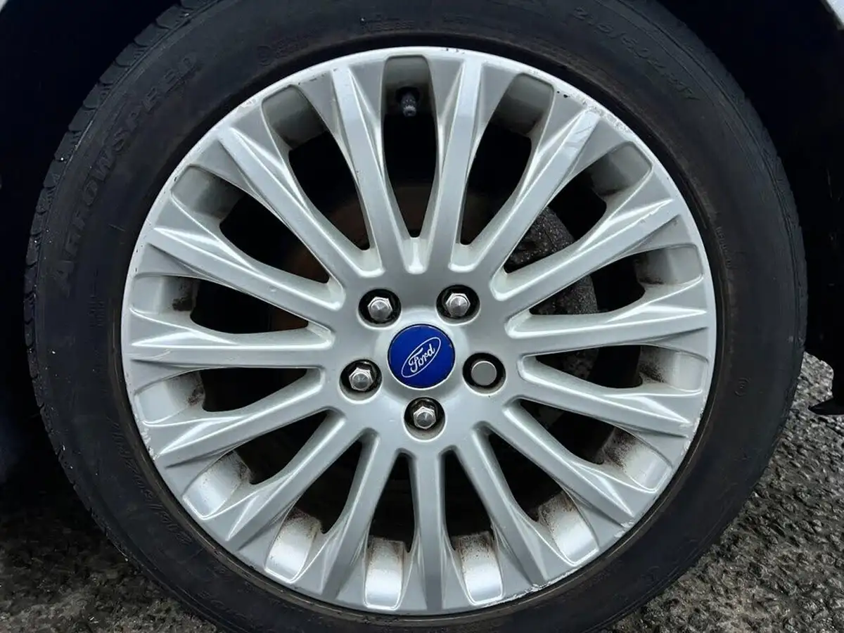 2014-ford-c-max-20tdci-titanium-powershift-big-20