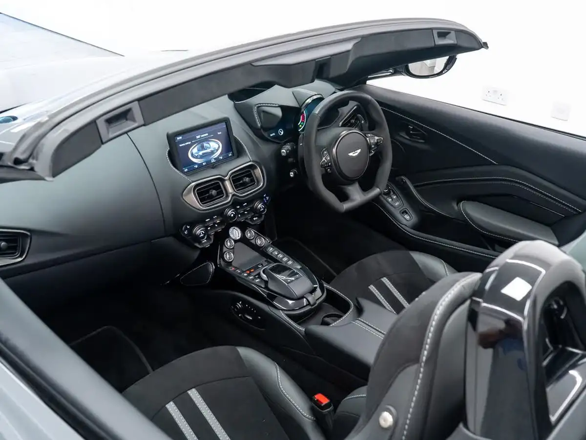 2023-aston-martin-vantage-40-v8-vantage-roadster-auto-big-59