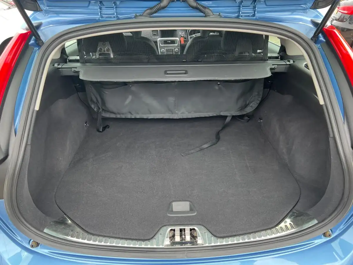 2016-volvo-v60-20td-d4-se-geartronic-big-10