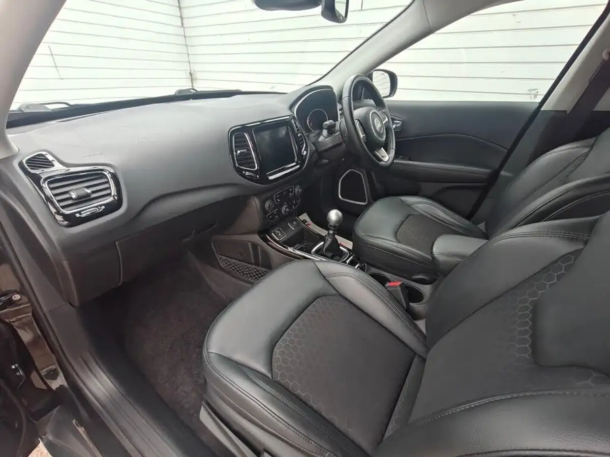 2020-jeep-compass-14-multiair-ii-night-eagle-big-47