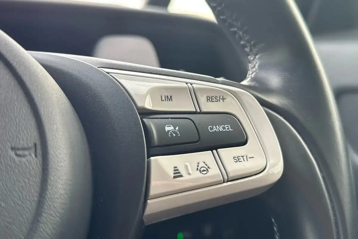2023-honda-jazz-15-i-mmd-crosstar-ex-big-18