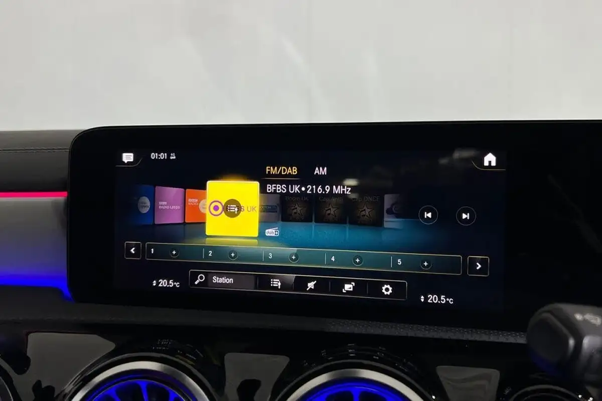 2022-mercedes-benz-cla-13-cla-180-amg-line-premium-coupe-4d-big-29