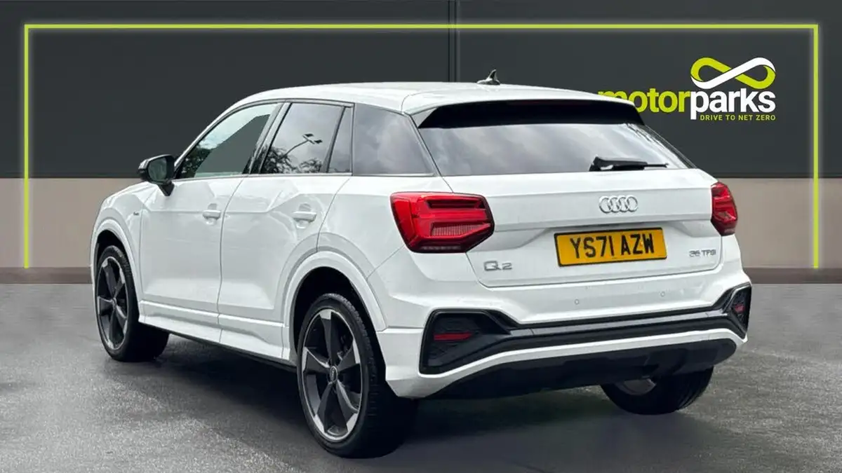 2022-audi-q2-15-35-tfsi-black-edition-big-4