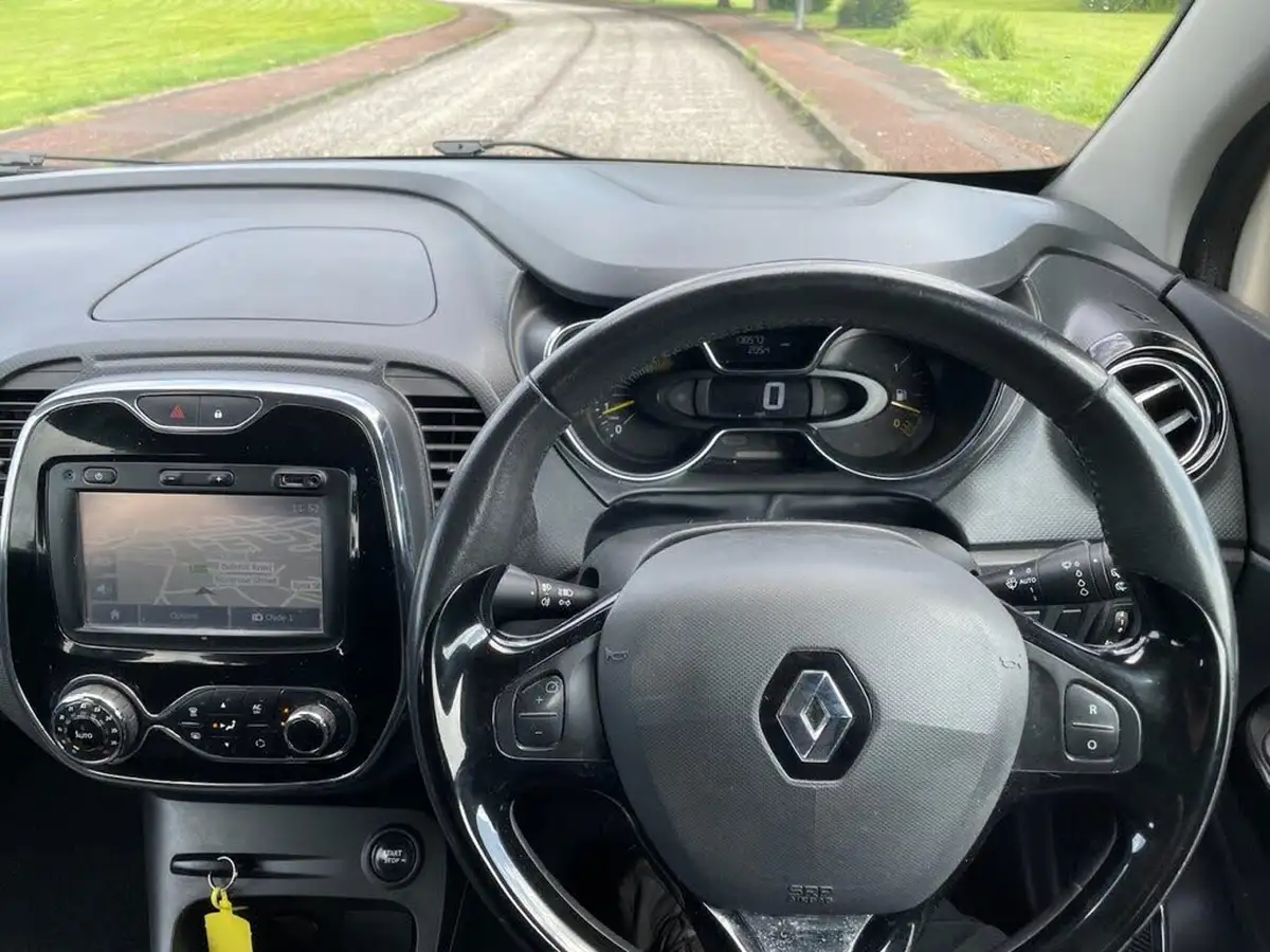 2015-renault-captur-15dci-dynamique-nav-90bhp-energy-ss-big-12