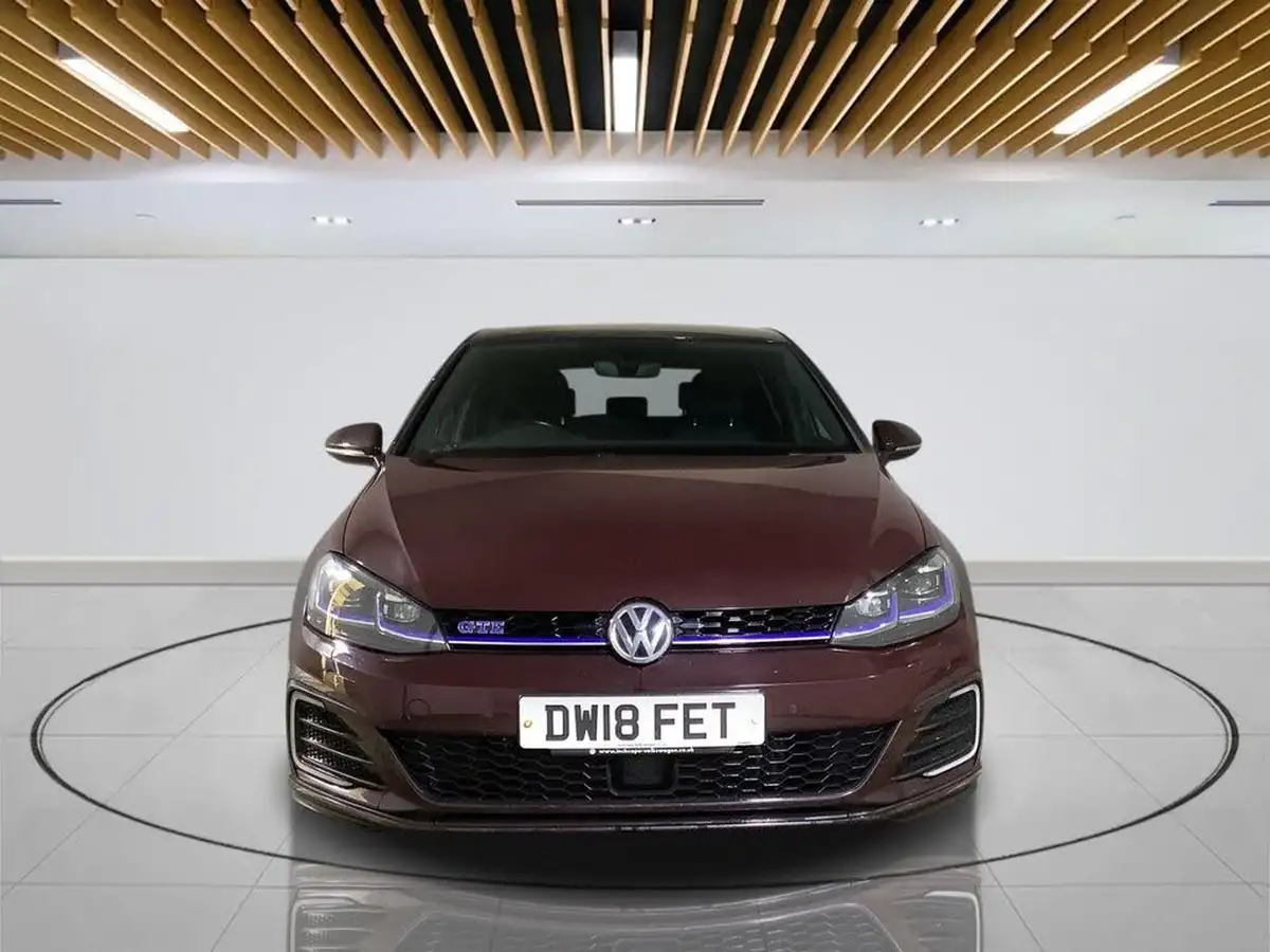 2018-volkswagen-golf-14-tsi-gte-advance-big-1