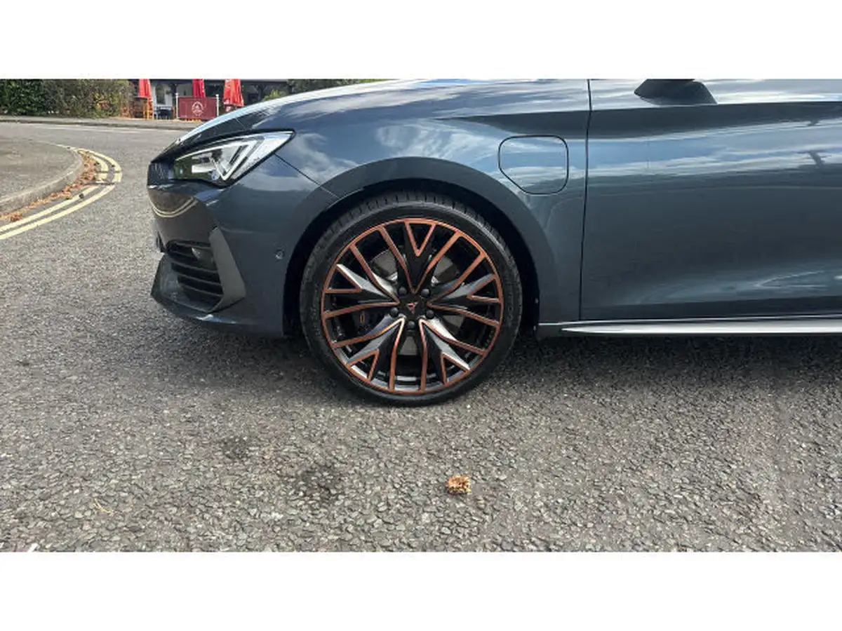 2024-cupra-leon-nf-14-e-hybrid-vz2-design-edition-hatchback-big-41