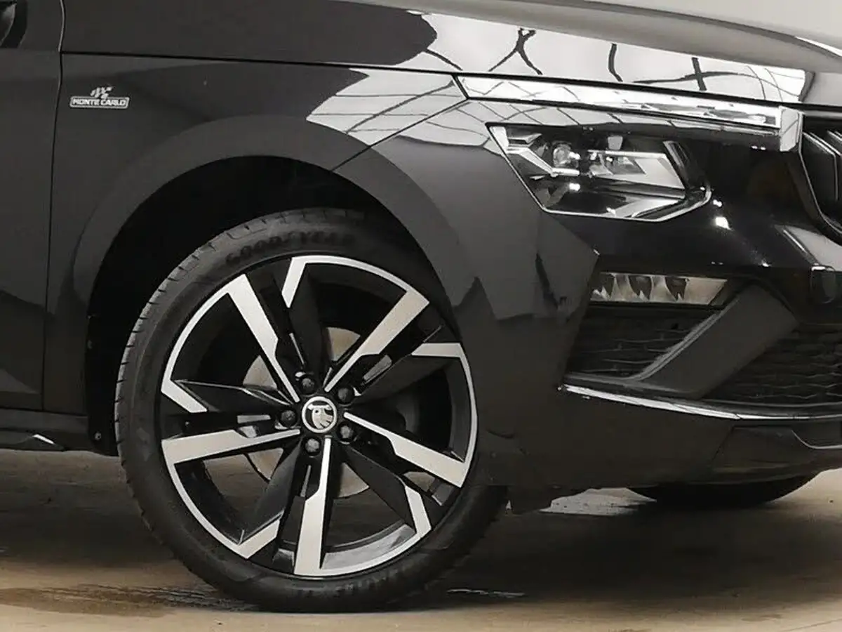 2024-skoda-kamiq-10-tsi-monte-carlo-116ps-big-8