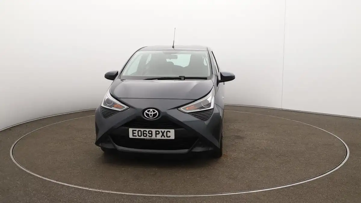2019-toyota-aygo-10-vvt-i-x-play-tss-x-shift-big-38