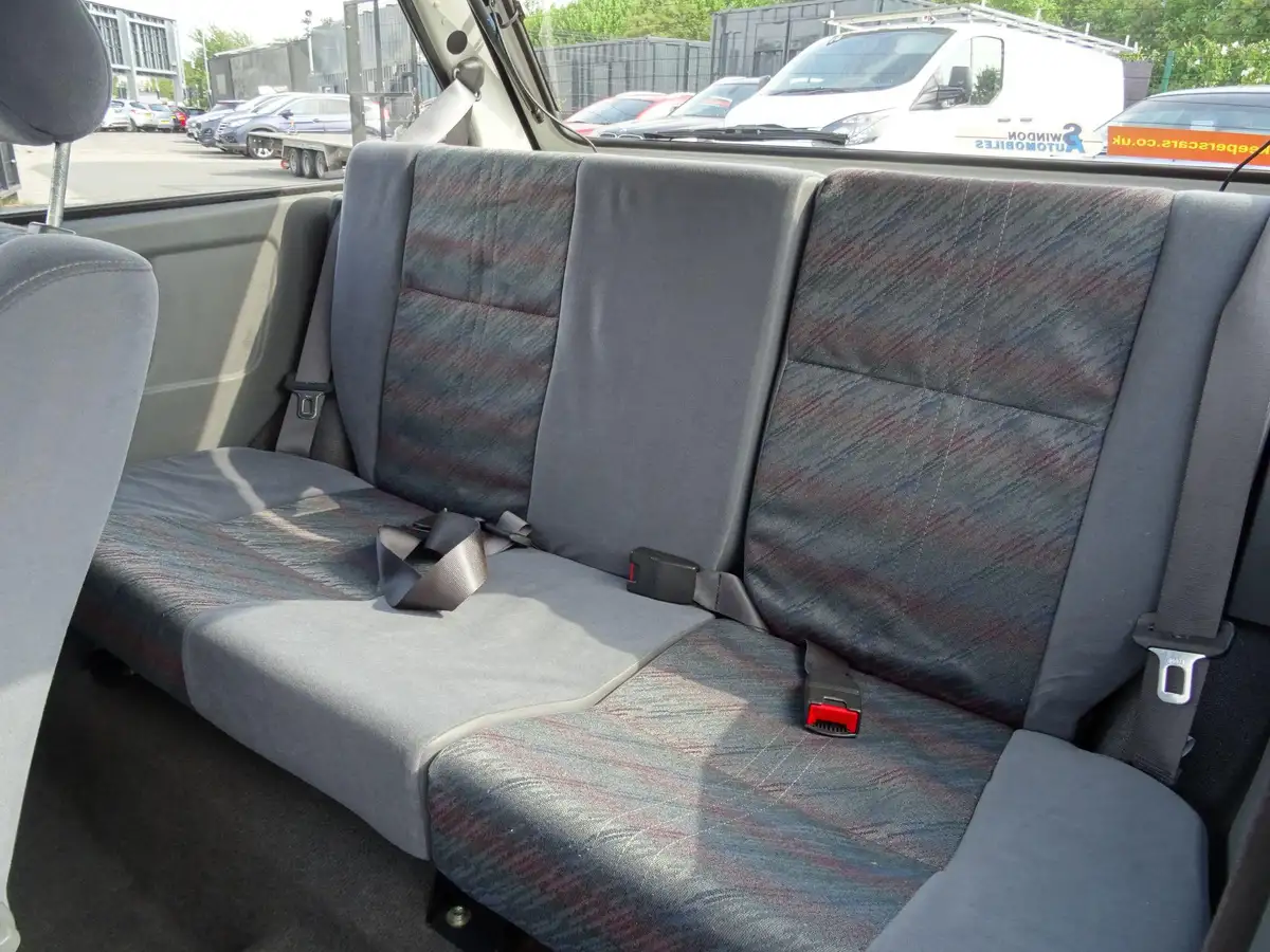1994-rover-metro-11-l-3d-big-15