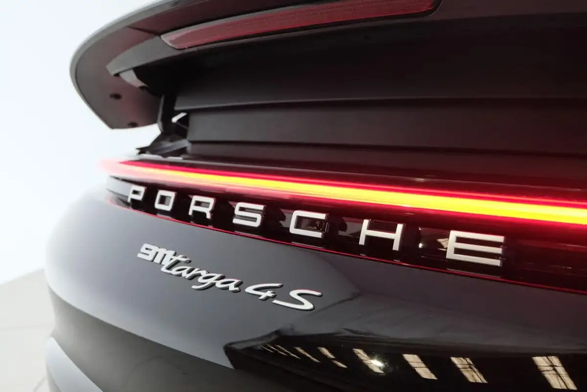 2023-porsche-911-30-targa-4s-pdk-big-55
