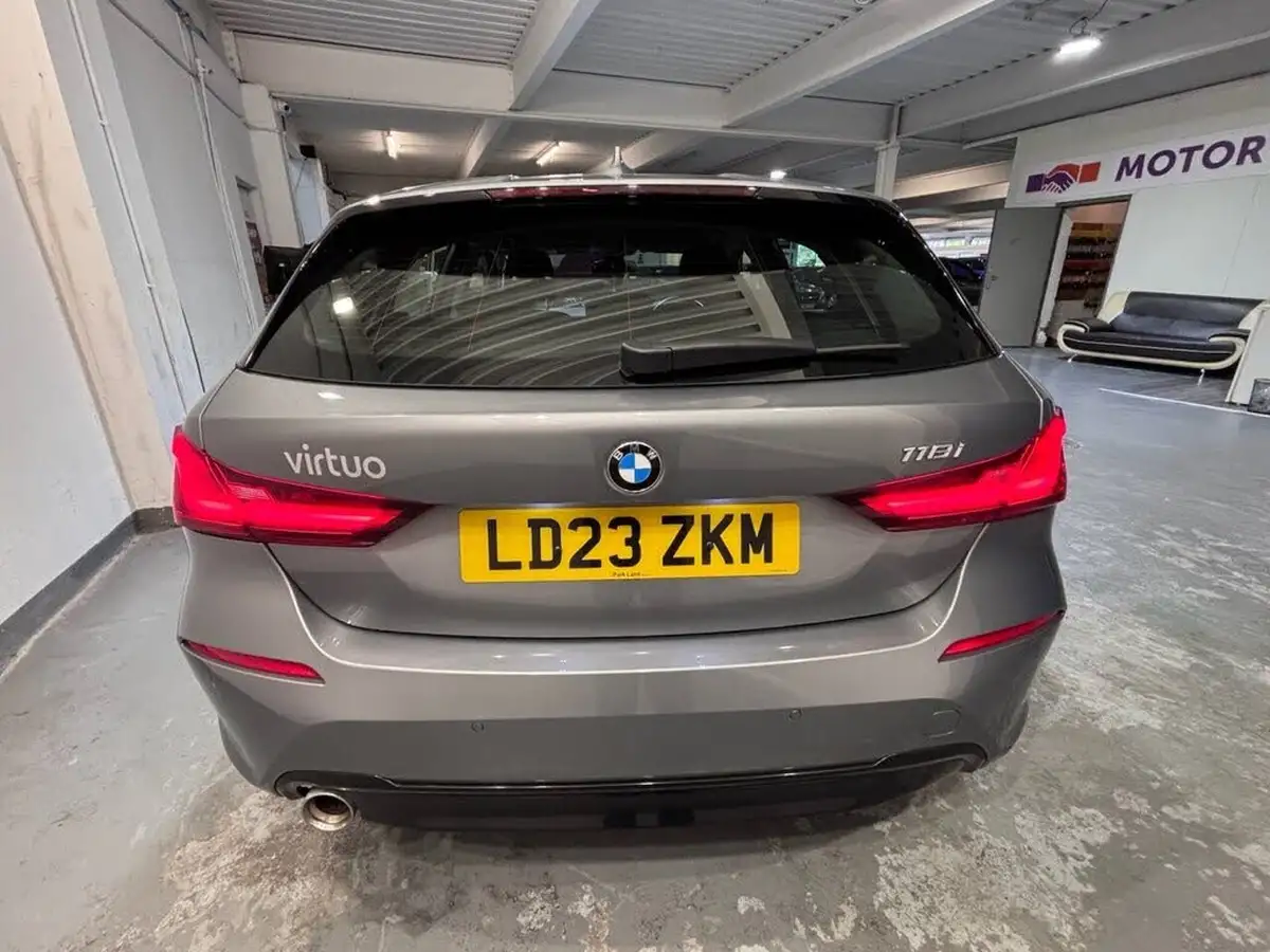 2023-bmw-1-series-15-118i-sport-dct-big-7