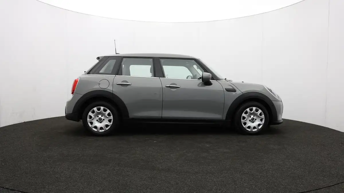 2022-mini-cooper-15-one-classic-5d-big-39