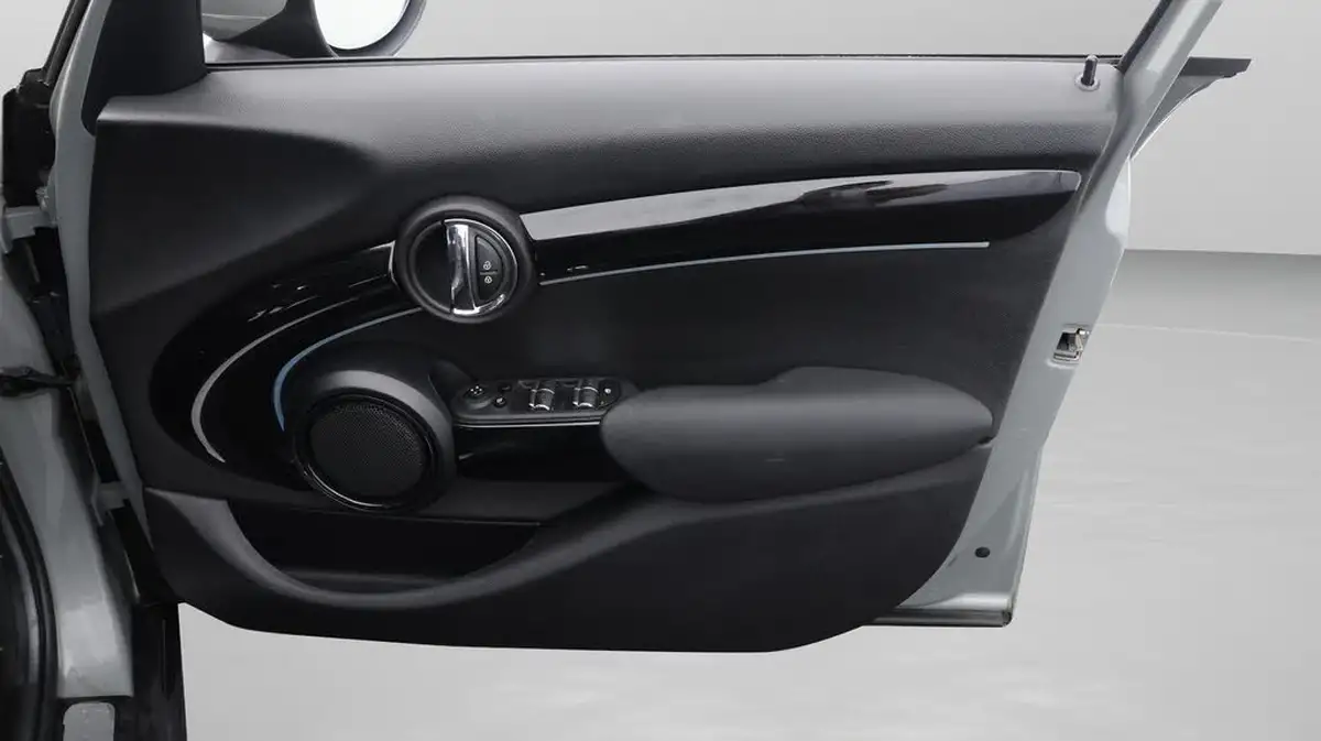 2022-mini-cooper-15-one-classic-5d-big-15
